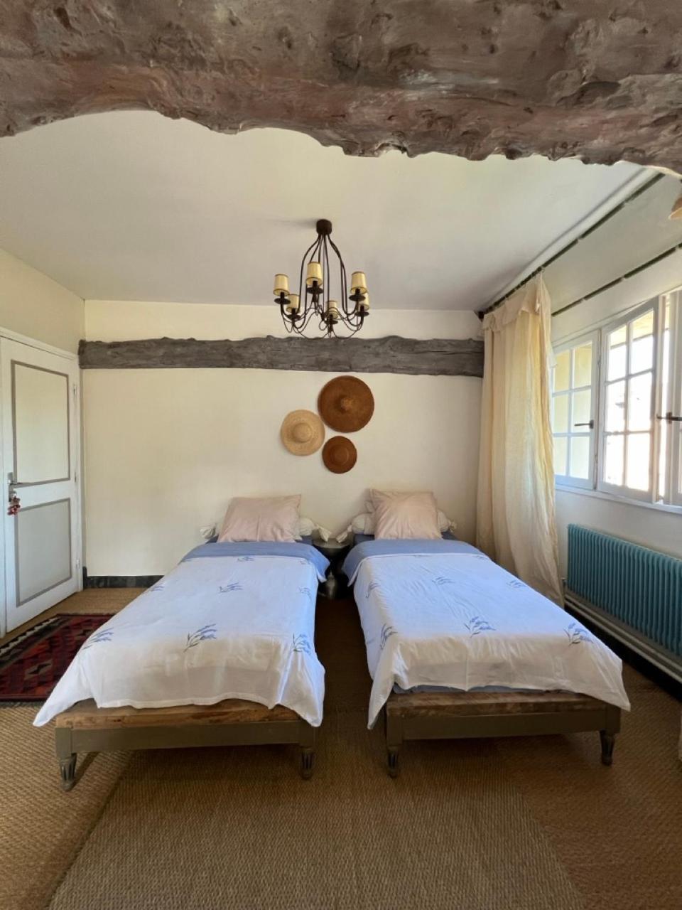 Chambres D'Hotes Manoir Du Chene Nonant Exteriör bild